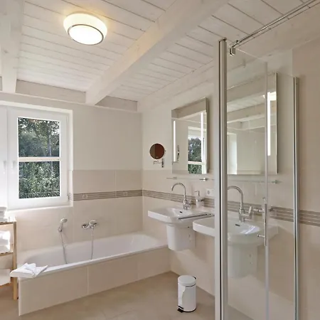 In With Sauna